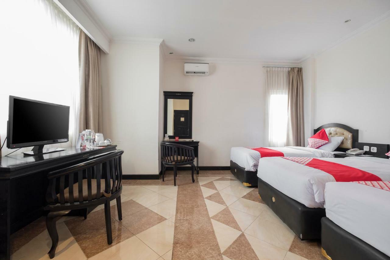 Hotel Sutomo Makassar Exterior foto